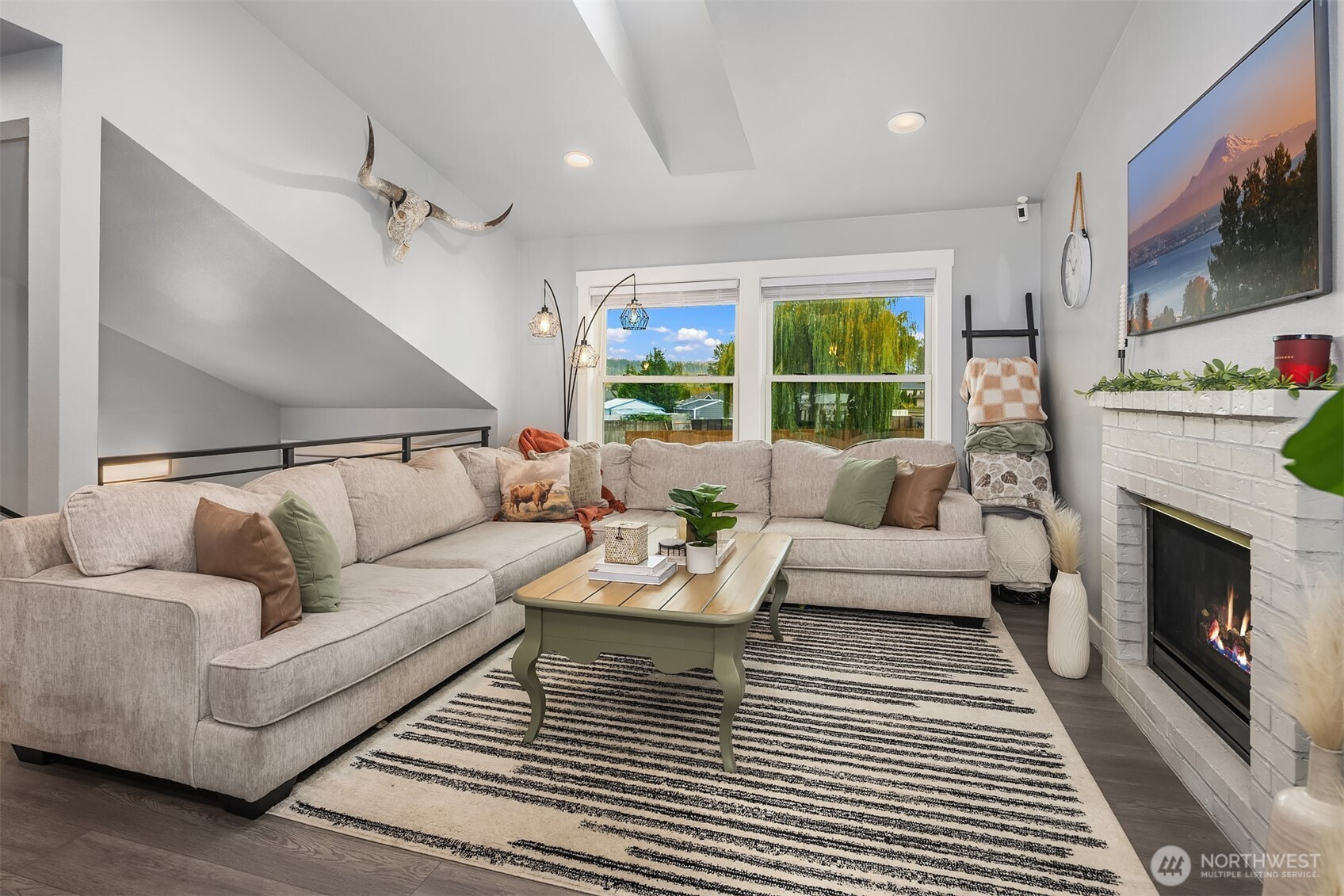 402 Olympia Boulevard SW, Pacific, WA 98047