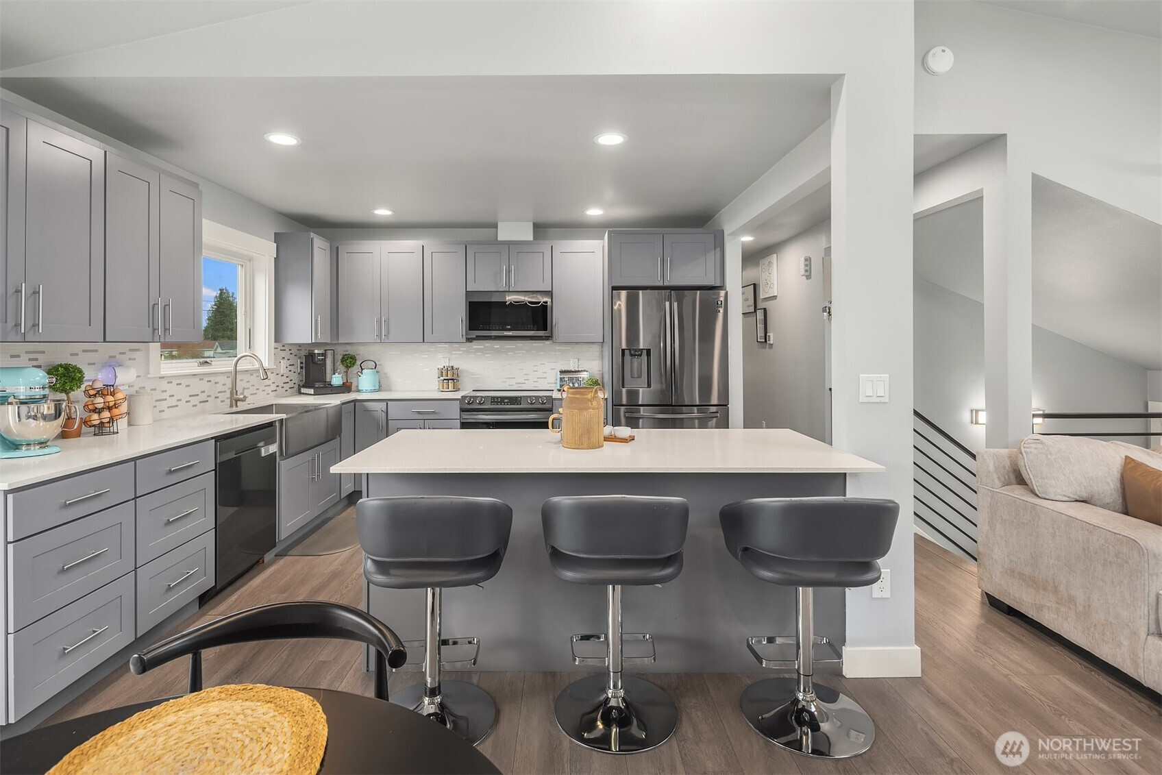 402 Olympia Boulevard SW, Pacific, WA 98047