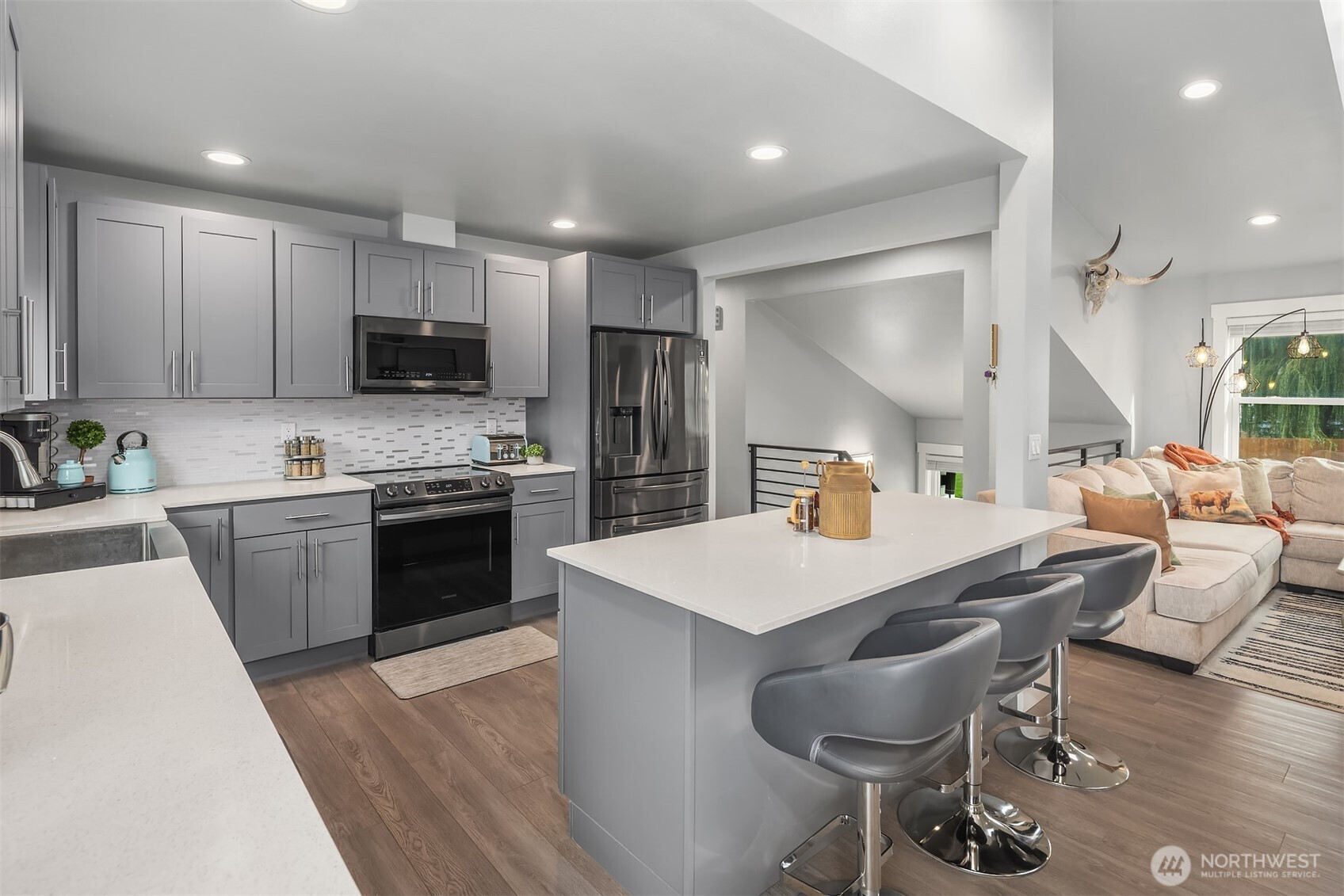 402 Olympia Boulevard SW, Pacific, WA 98047