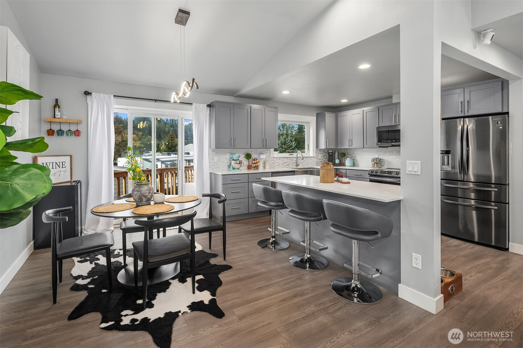 402 Olympia Boulevard SW, Pacific, WA 98047