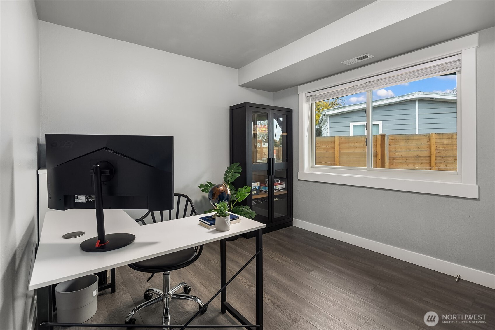 402 Olympia Boulevard SW, Pacific, WA 98047