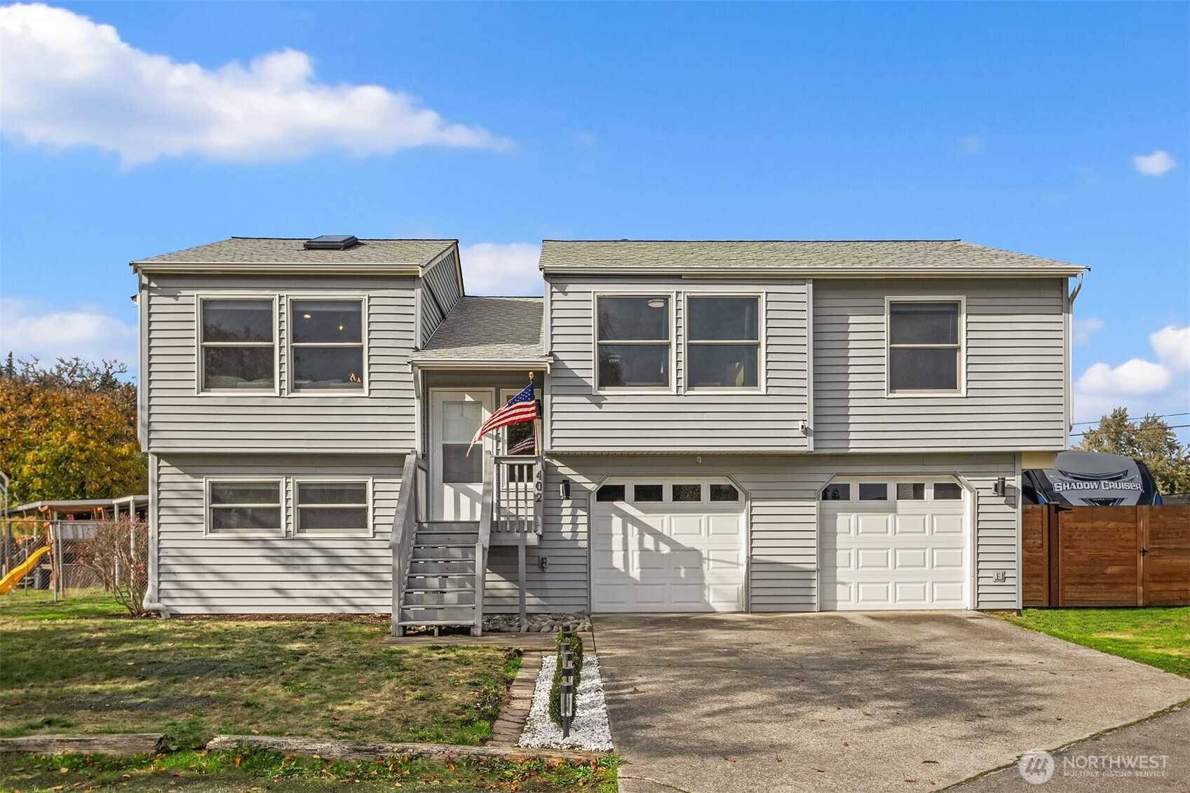 402 Olympia Boulevard SW, Pacific, WA 98047