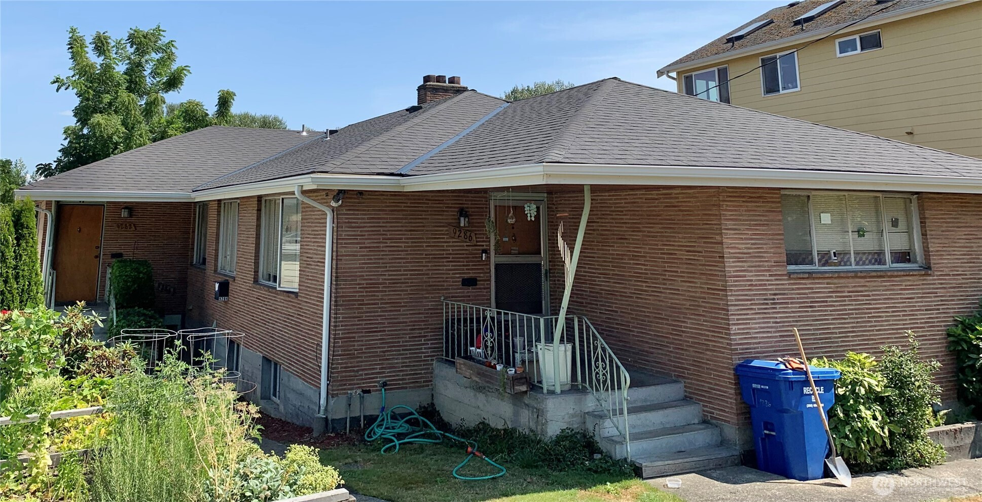 9284 50th Avenue S, Seattle, WA 98118