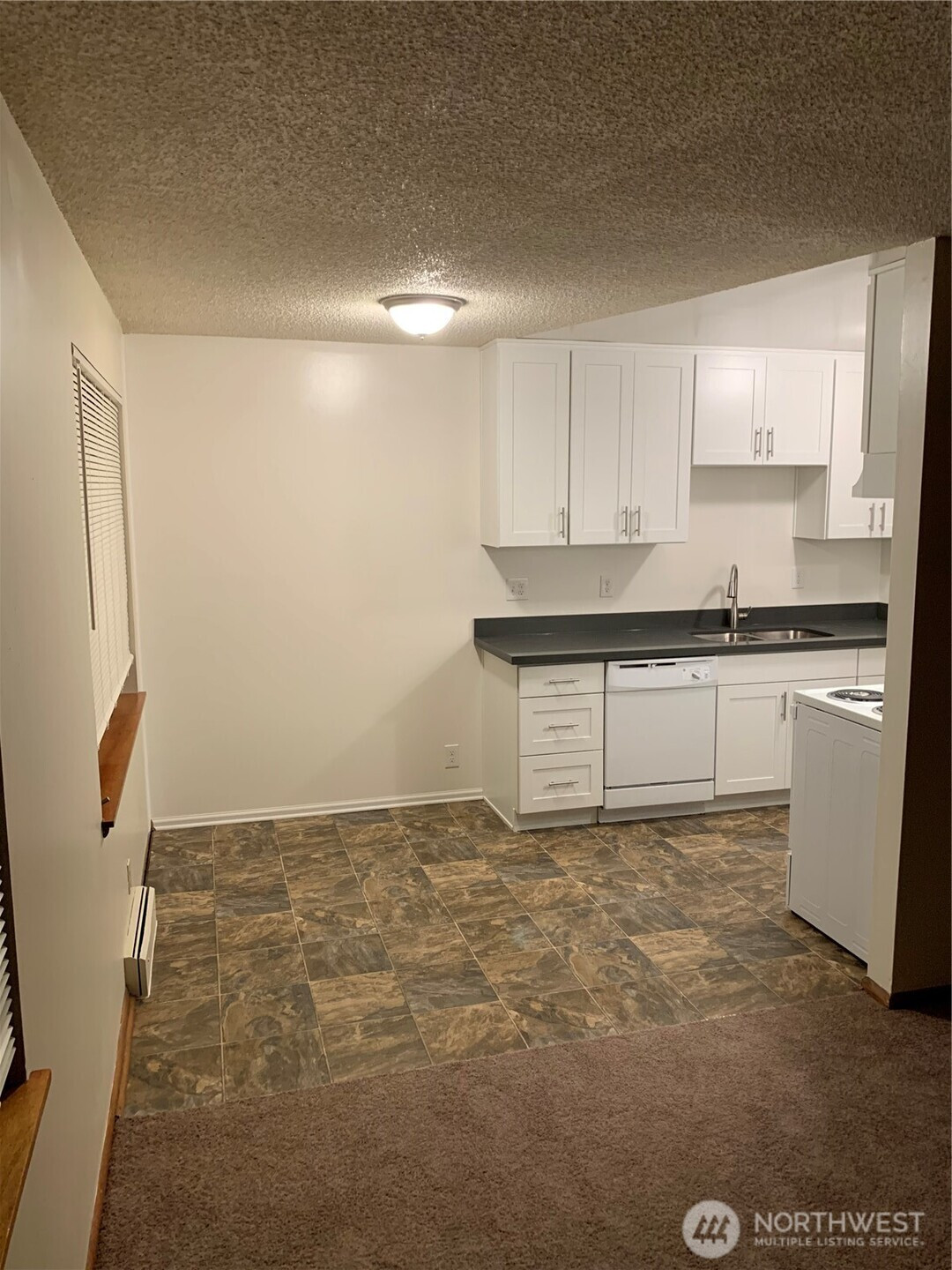 9284 50th Avenue S, Seattle, WA 98118