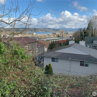 9284 50th Avenue S, Seattle, WA 98118
