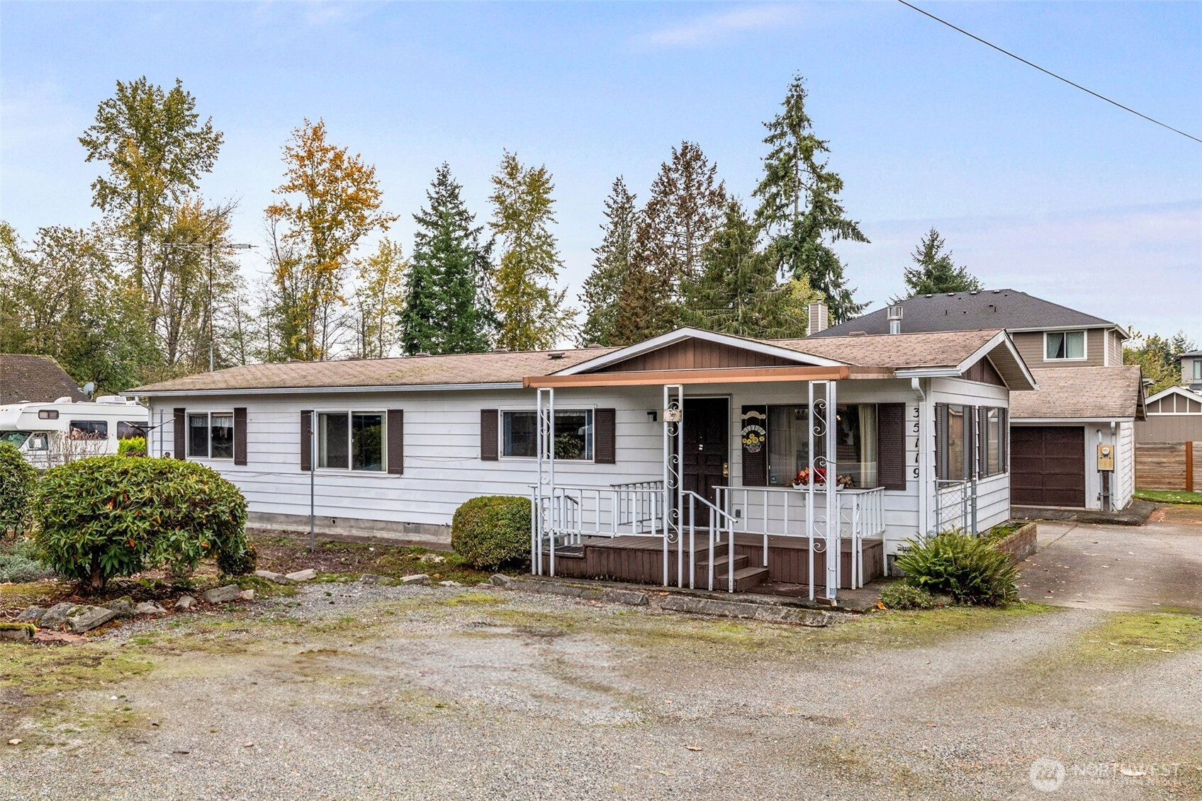 35119 28th Avenue S, Federal Way, WA 98003