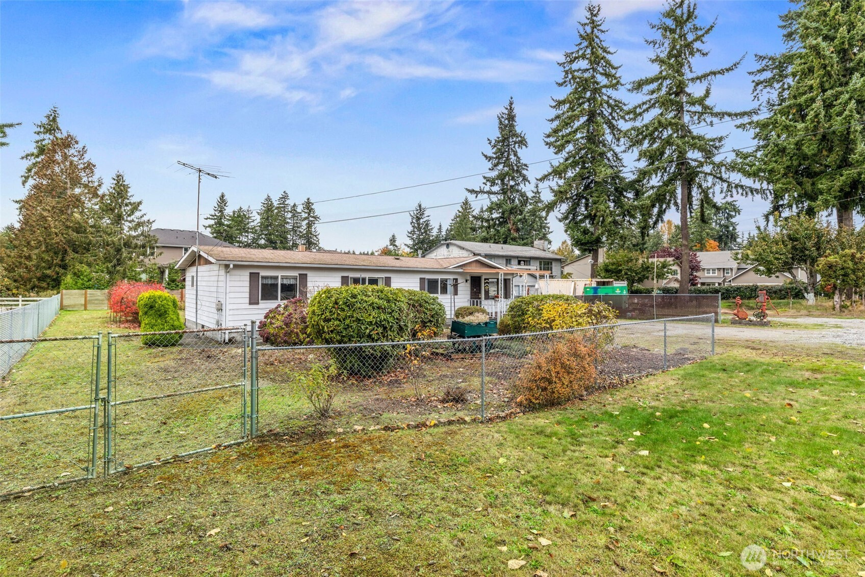 35119 28th Avenue S, Federal Way, WA 98003