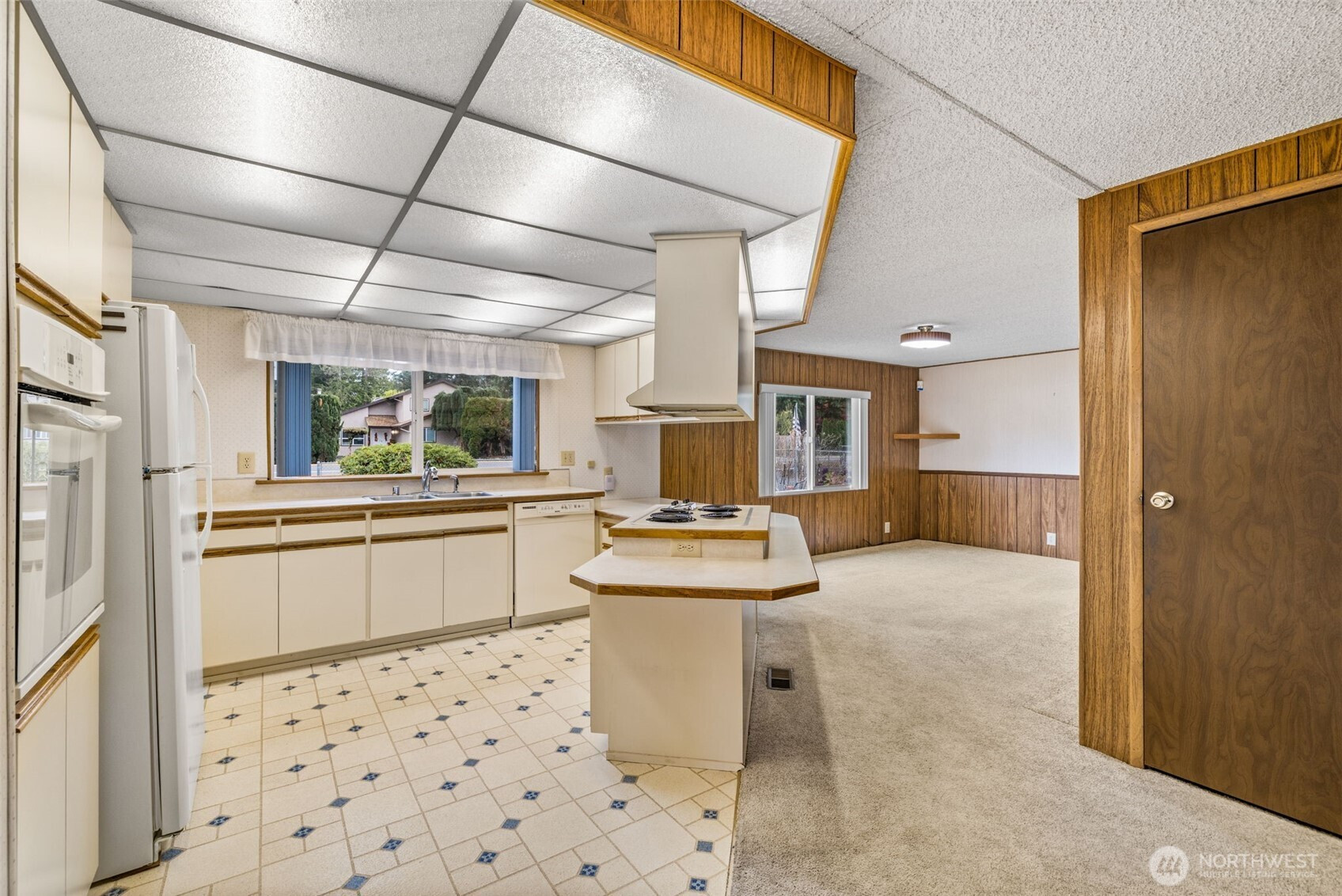 35119 28th Avenue S, Federal Way, WA 98003