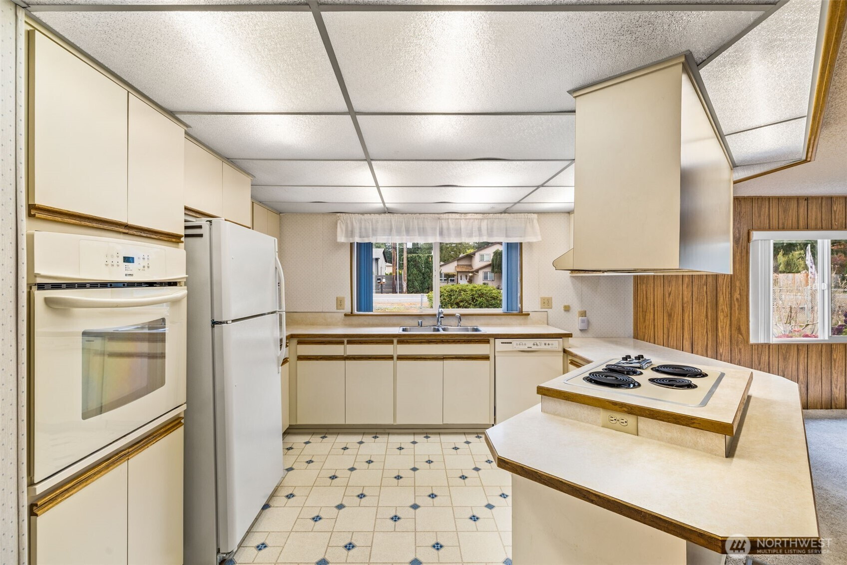 35119 28th Avenue S, Federal Way, WA 98003