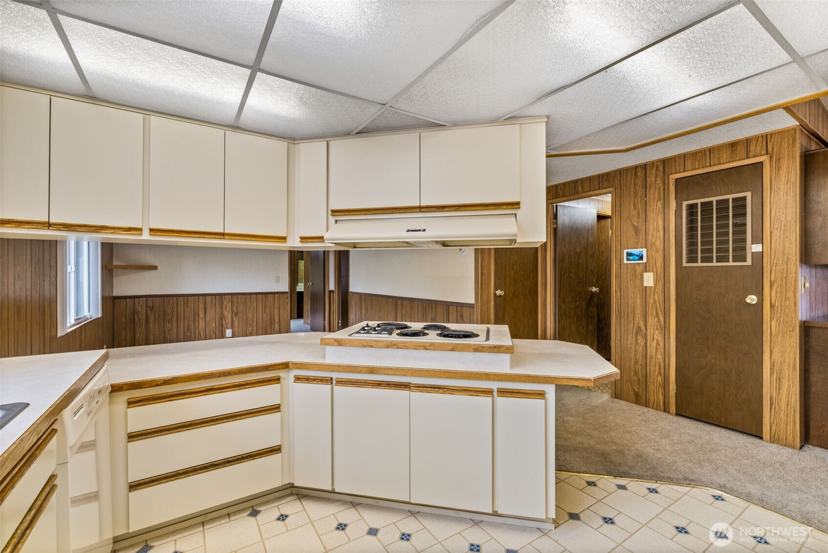 35119 28th Avenue S, Federal Way, WA 98003