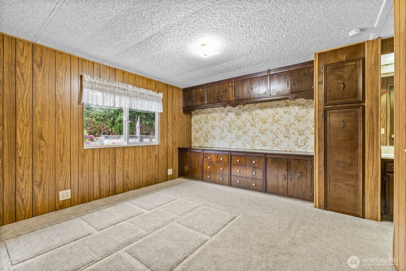 35119 28th Avenue S, Federal Way, WA 98003