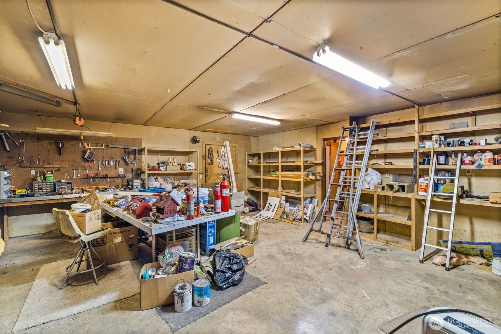 35119 28th Avenue S, Federal Way, WA 98003