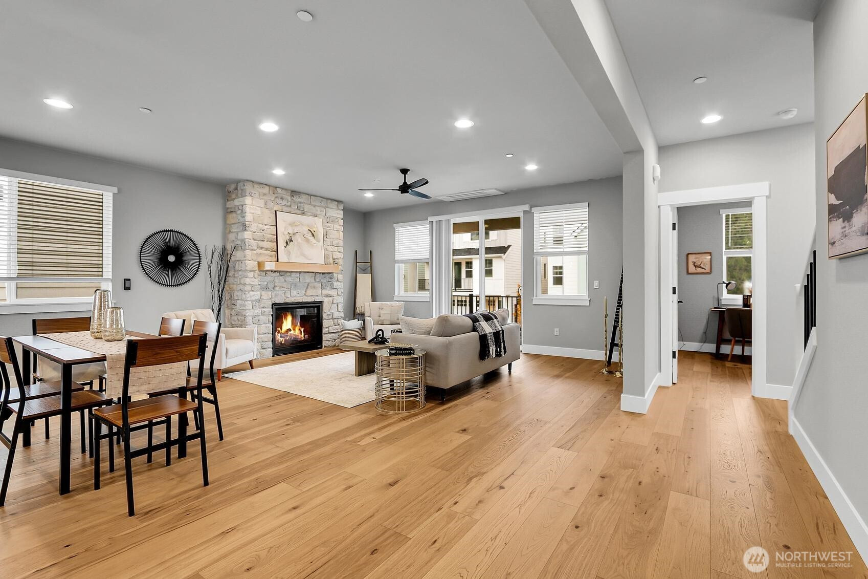 18 160th Place SE, Bothell, WA 98012