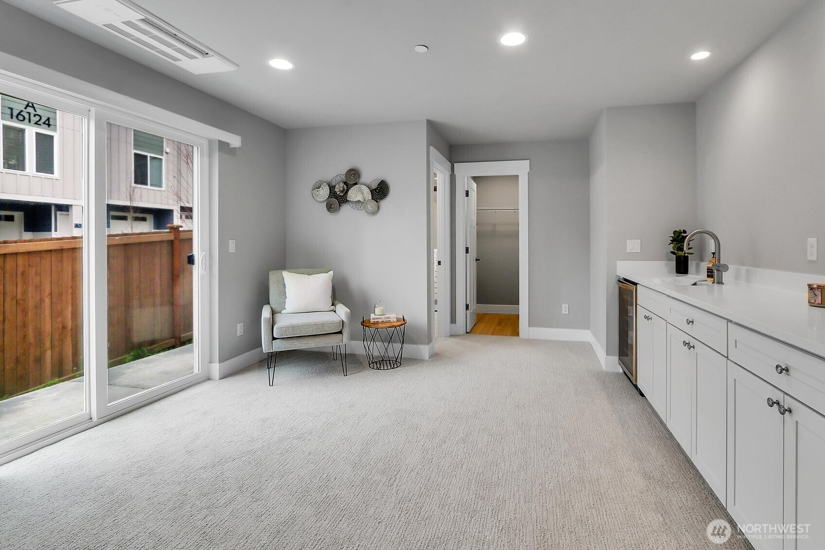 18 160th Place SE, Bothell, WA 98012