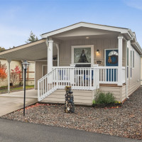 806 Pine Drive, Enumclaw, WA 98022