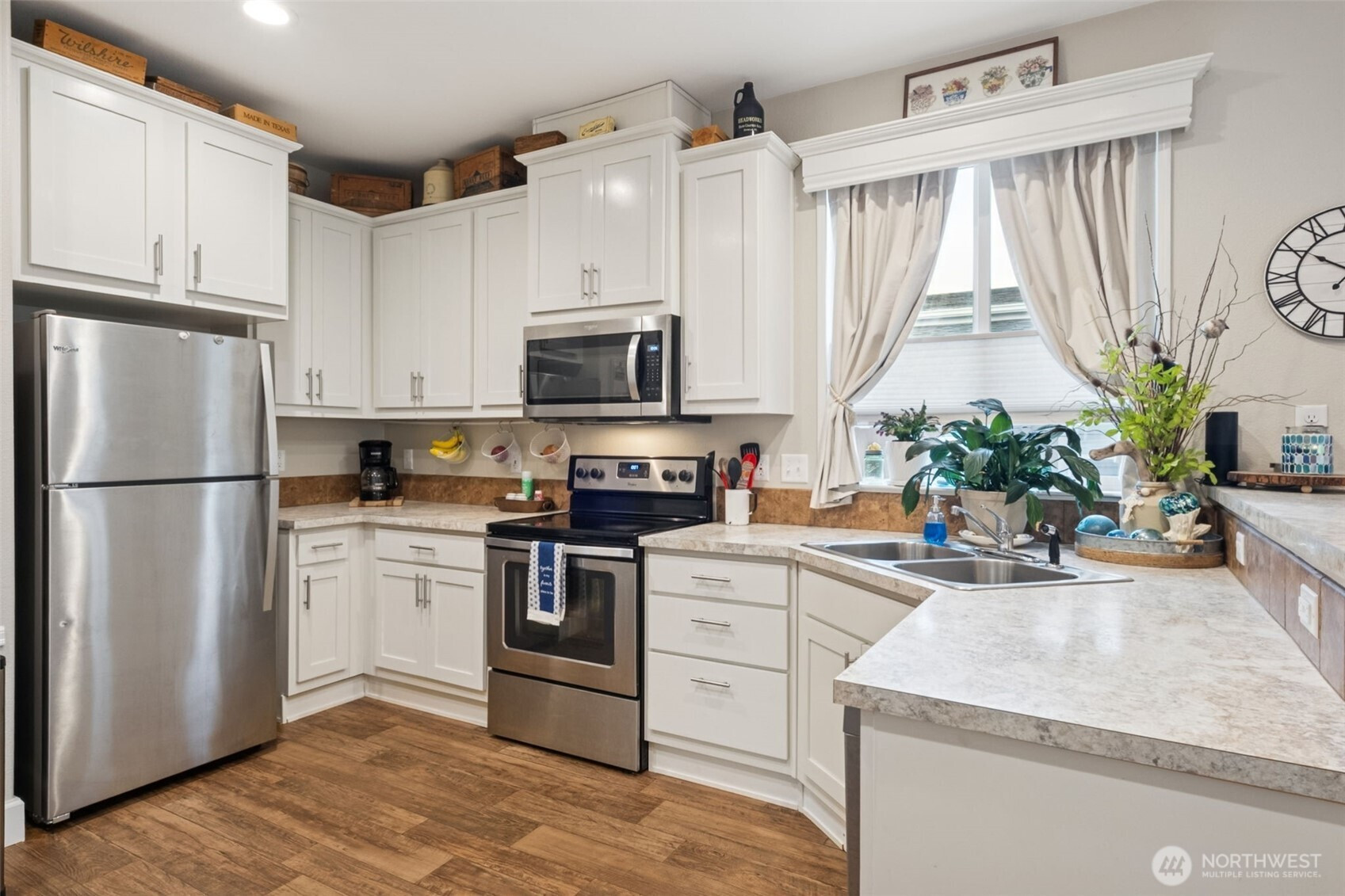 806 Pine Drive, Enumclaw, WA 98022