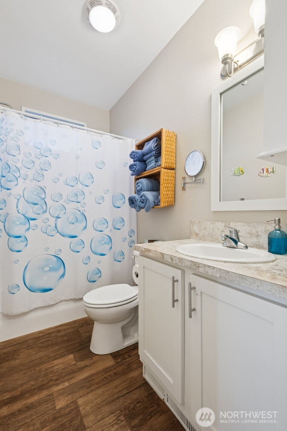 806 Pine Drive, Enumclaw, WA 98022