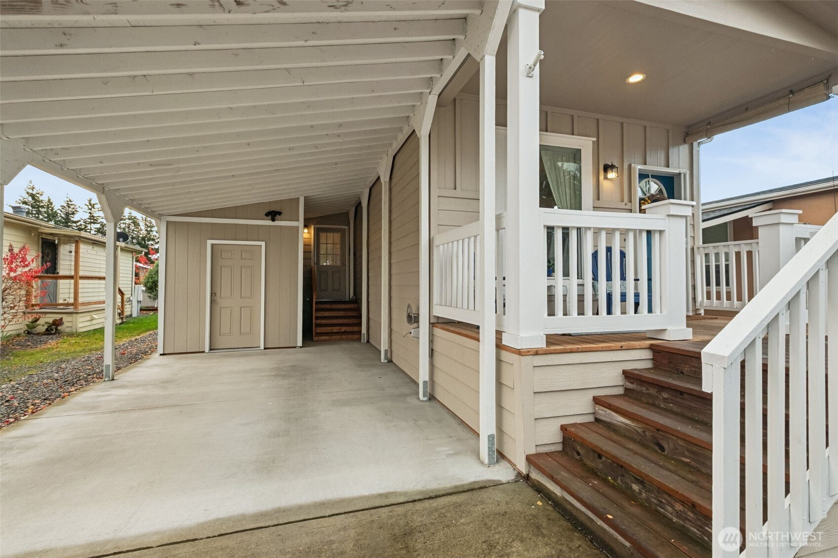 806 Pine Drive, Enumclaw, WA 98022