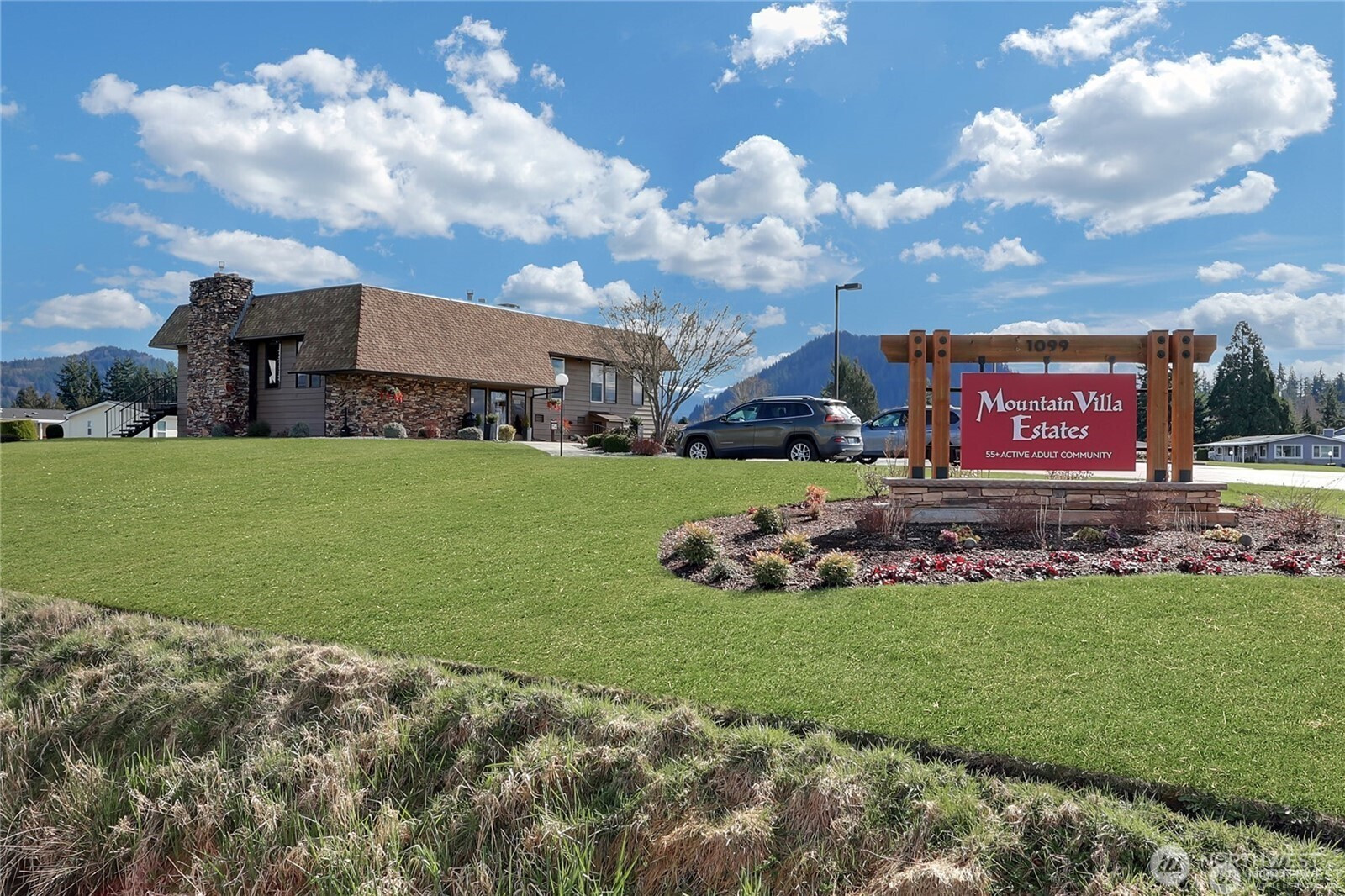 806 Pine Drive, Enumclaw, WA 98022