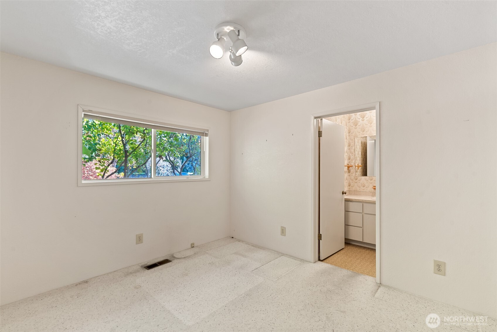 2510 N Ashland, East Wenatchee, WA 98802