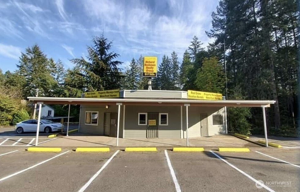 22090 N US Highway 101, Shelton, WA 98584