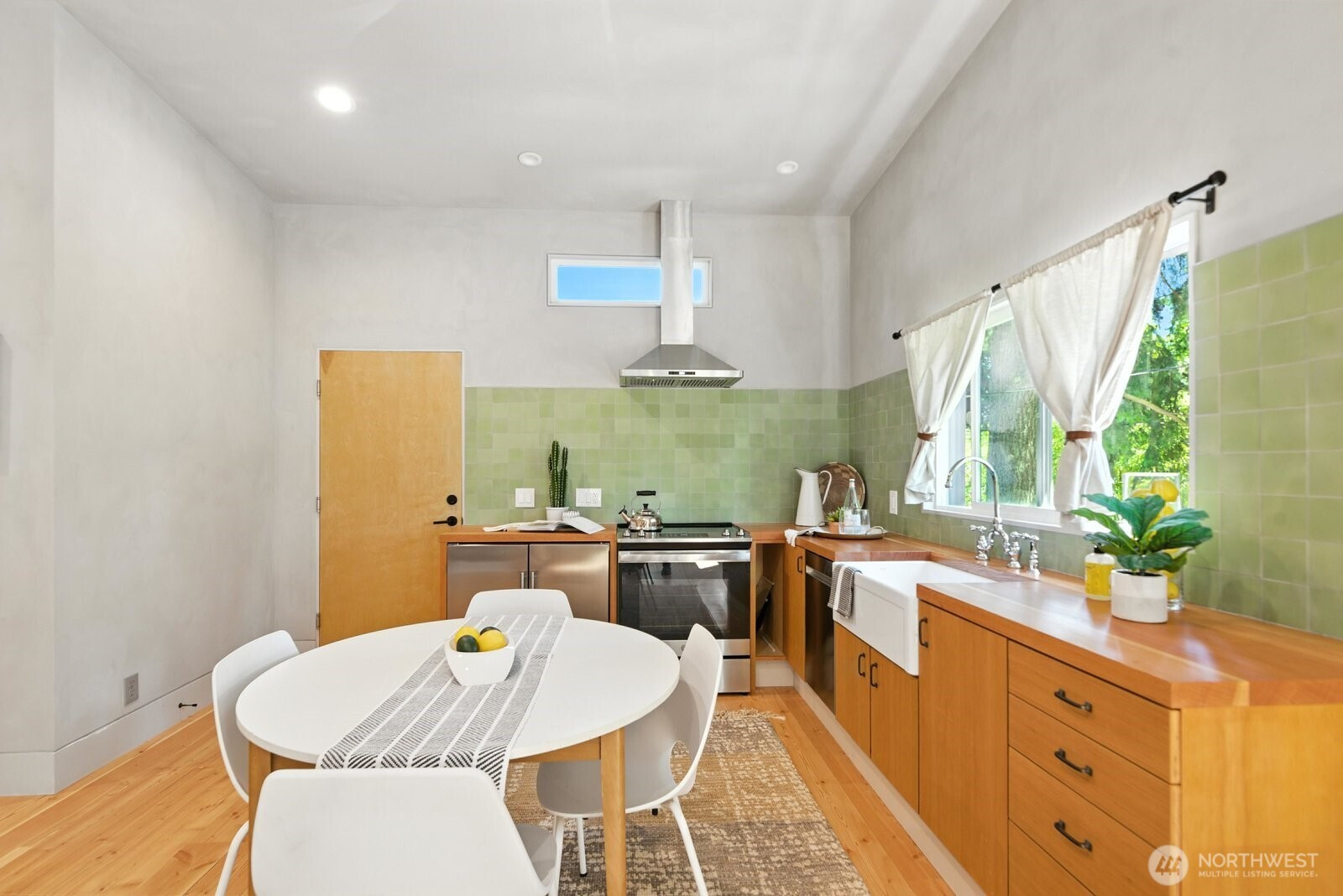 7936 29th Avenue SW, Seattle, WA 98126