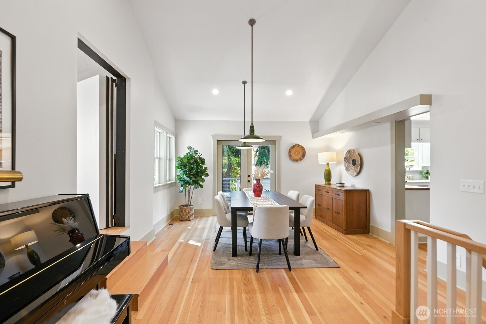 7936 29th Avenue SW, Seattle, WA 98126