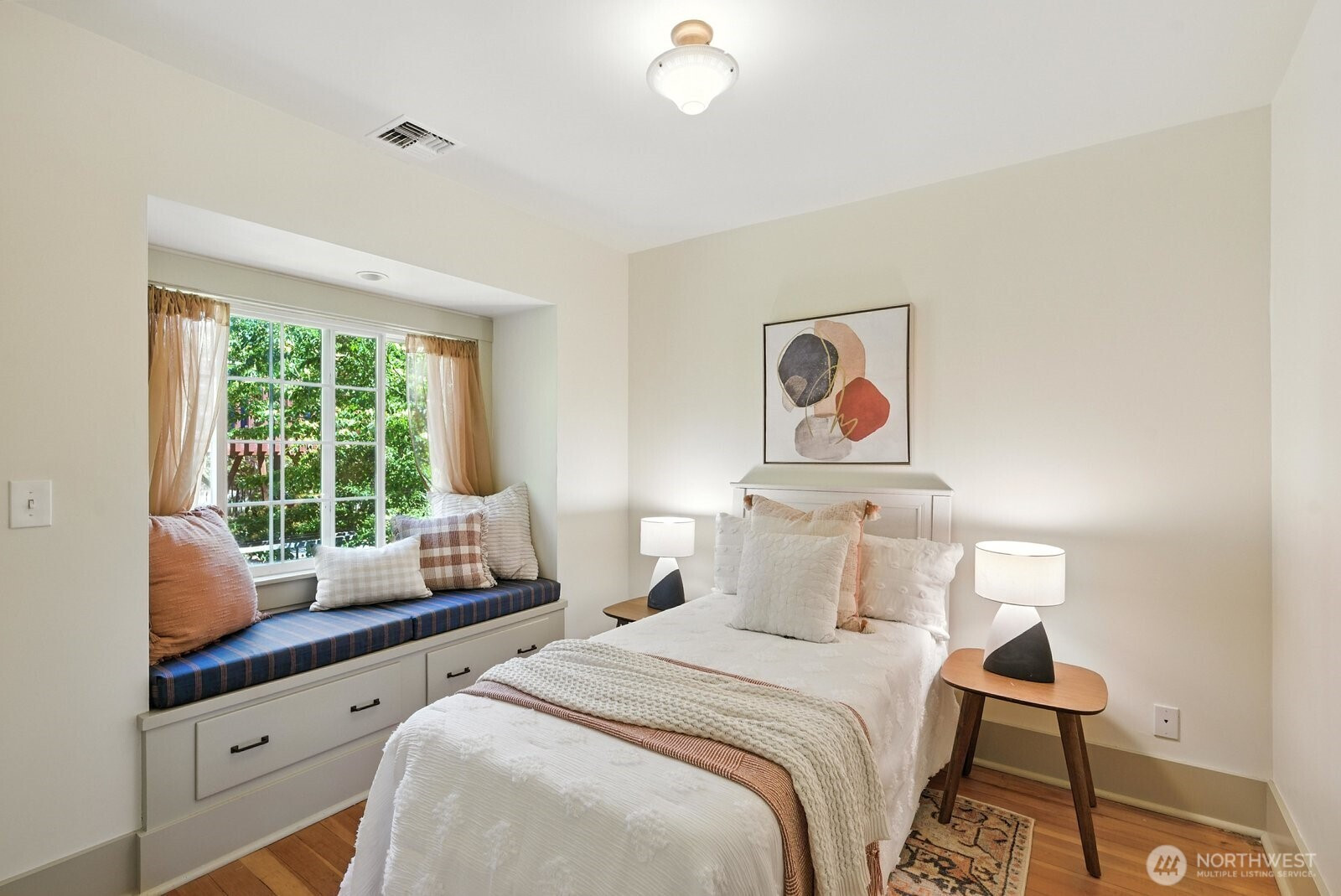 7936 29th Avenue SW, Seattle, WA 98126