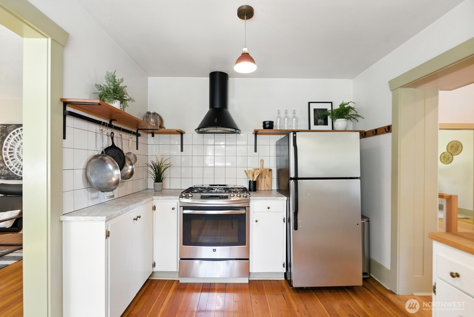 7936 29th Avenue SW, Seattle, WA 98126