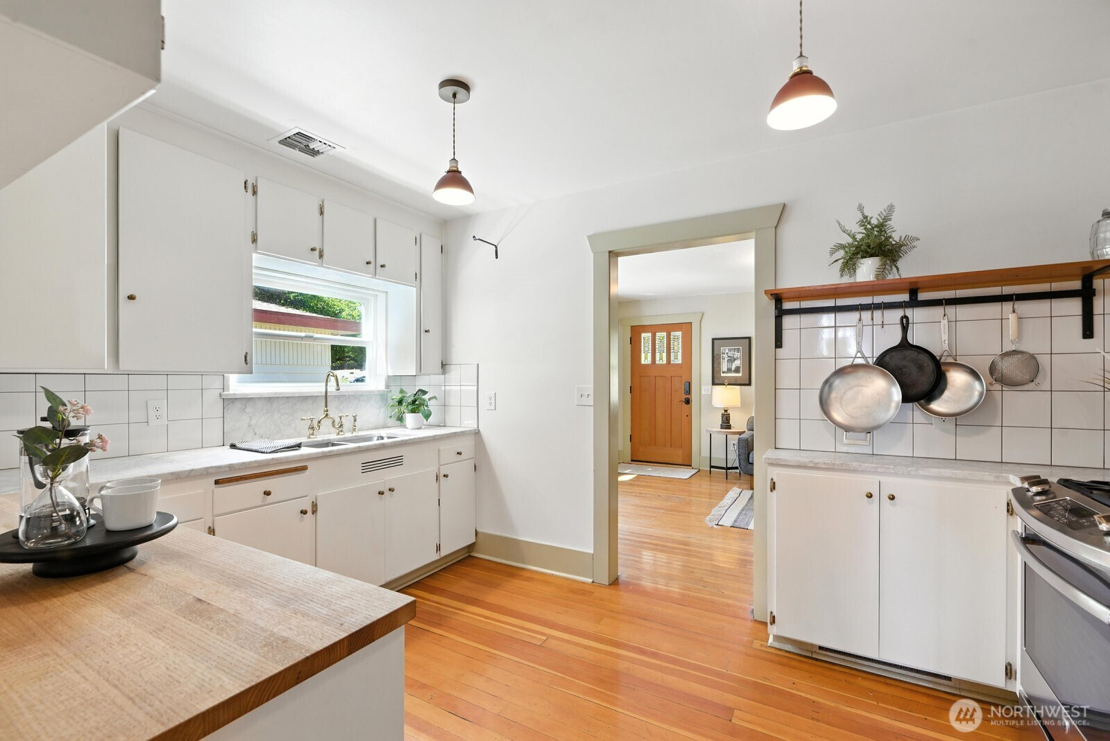 7936 29th Avenue SW, Seattle, WA 98126