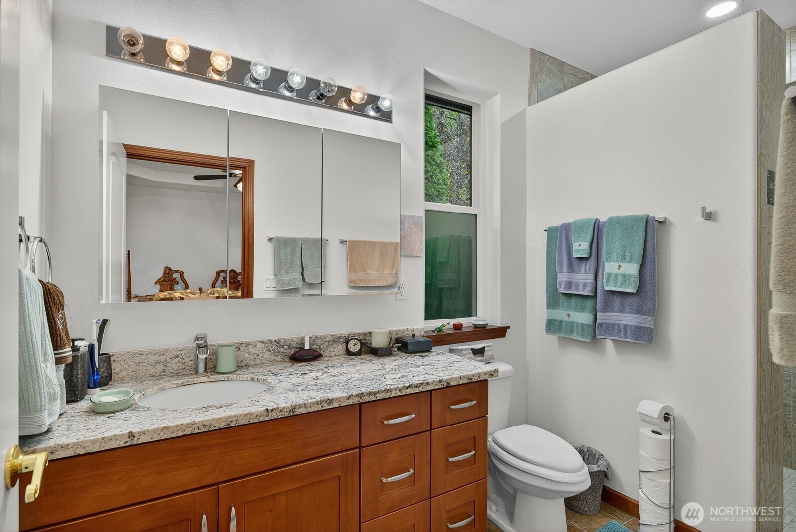 307 Lauder Lane, Camano Island, WA 98282