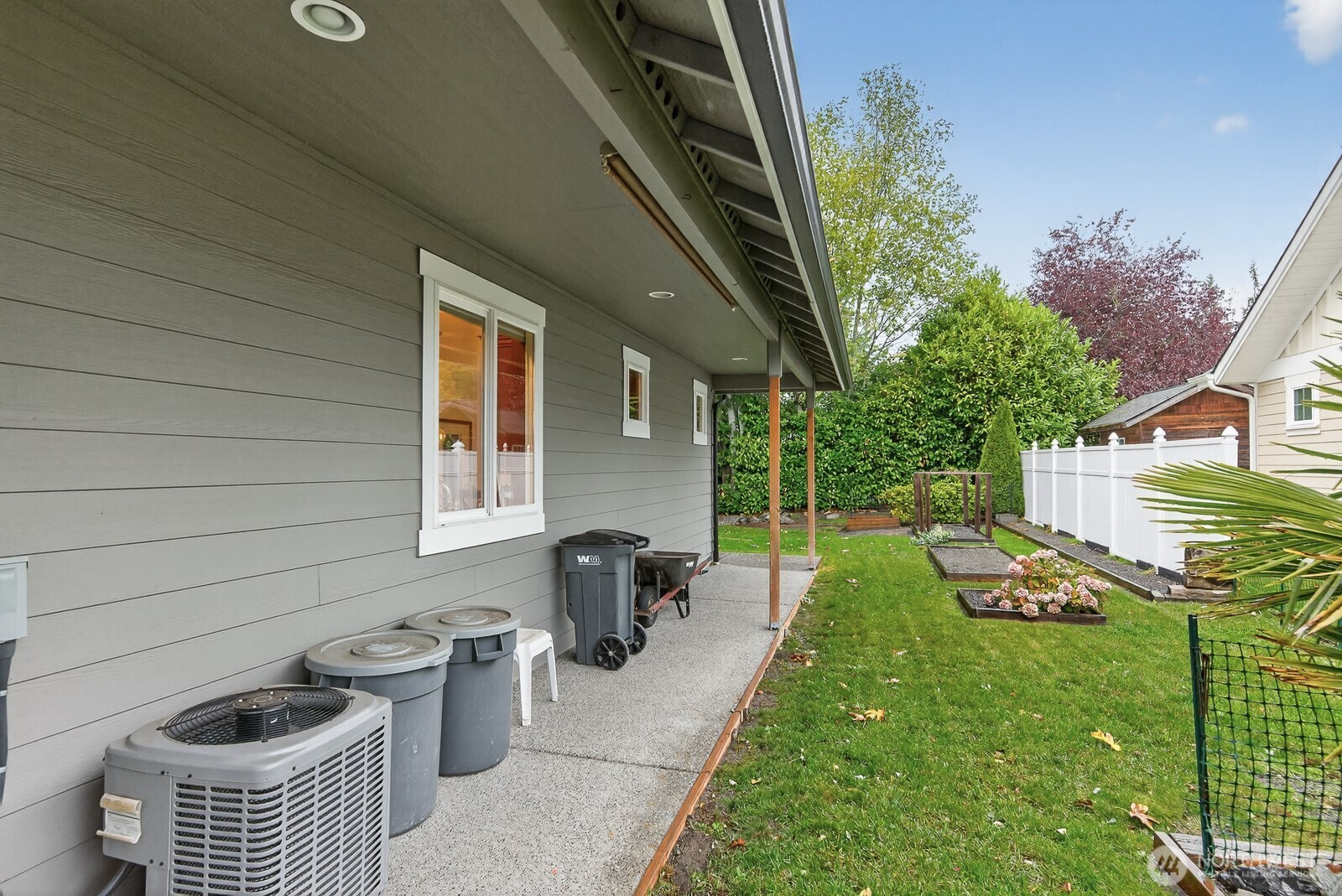 307 Lauder Lane, Camano Island, WA 98282