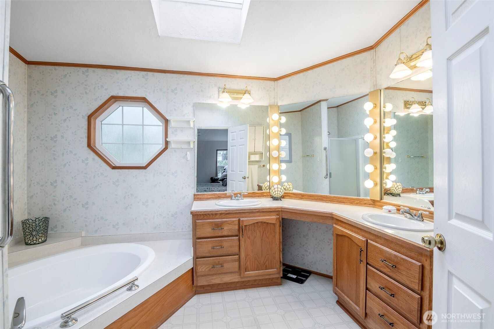 15320 124th Avenue Ct E, Puyallup, WA 98374