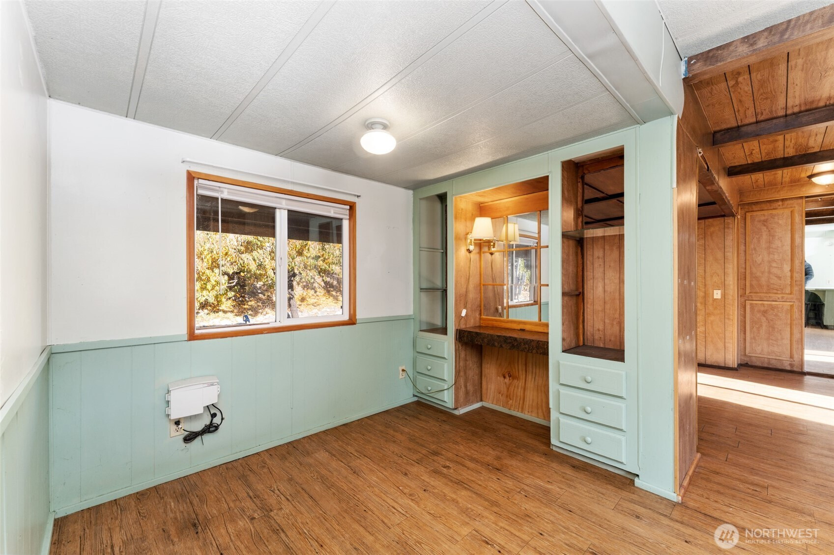 271 Chestnut Street, Chelan Falls, WA 98817