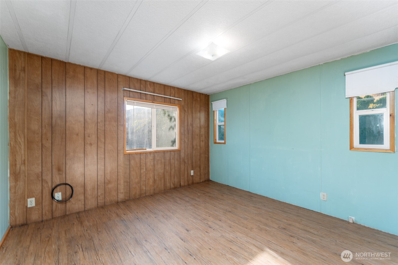 271 Chestnut Street, Chelan Falls, WA 98817