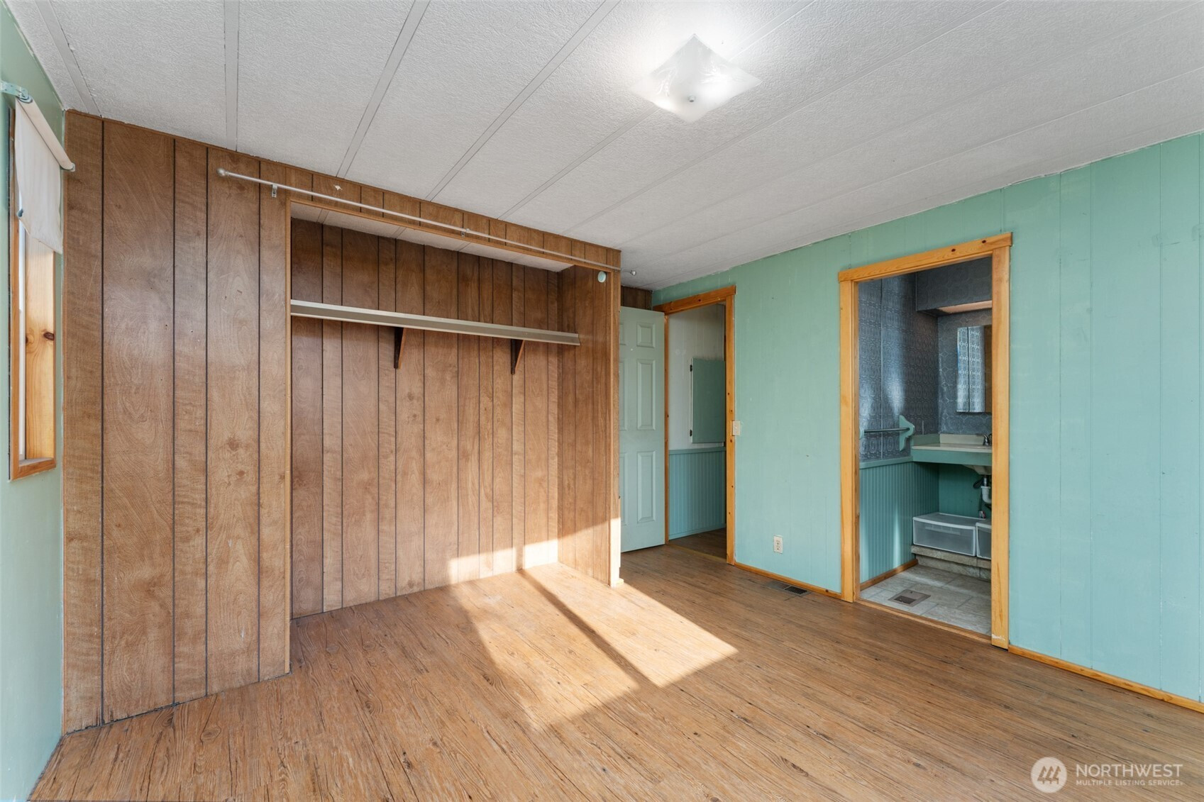 271 Chestnut Street, Chelan Falls, WA 98817