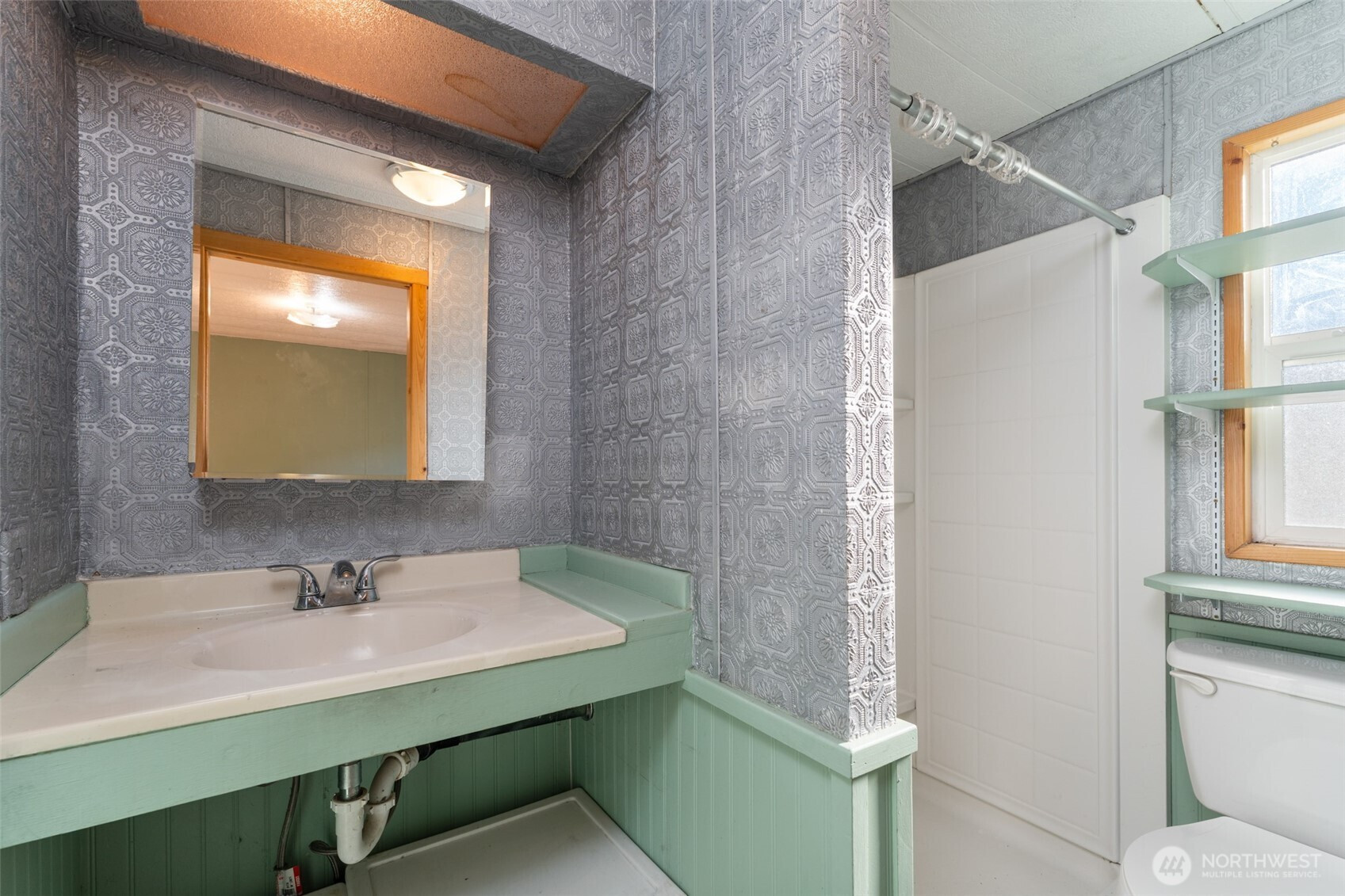 271 Chestnut Street, Chelan Falls, WA 98817