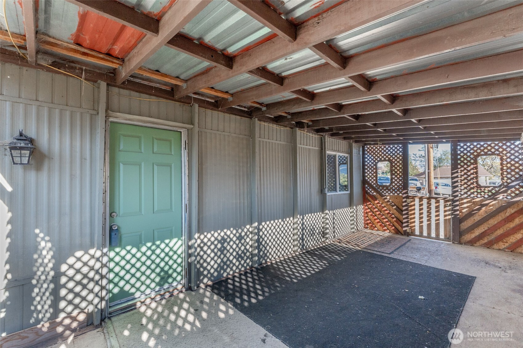 271 Chestnut Street, Chelan Falls, WA 98817