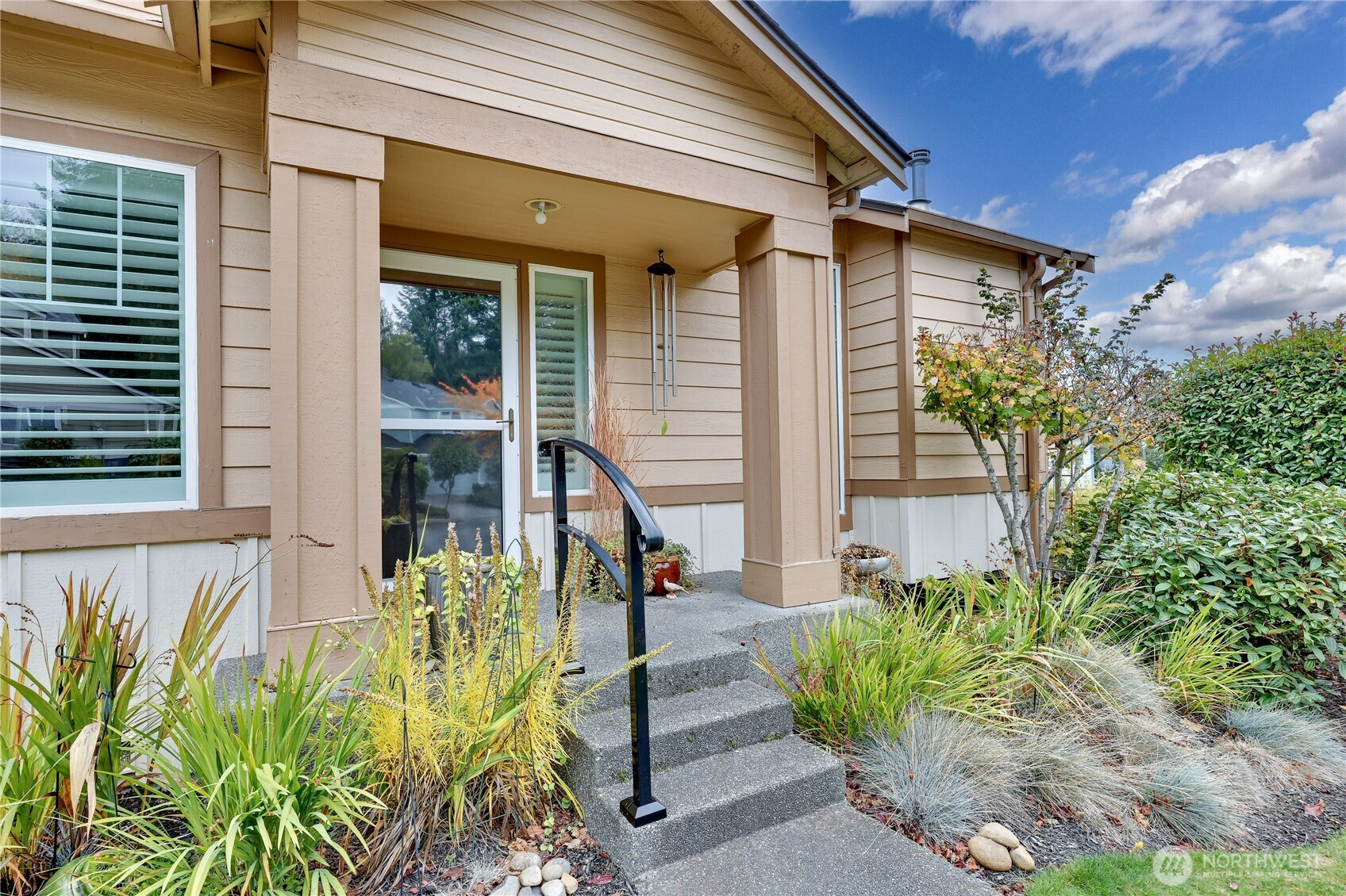 9672 Long Point Lane NW, Silverdale, WA 98383