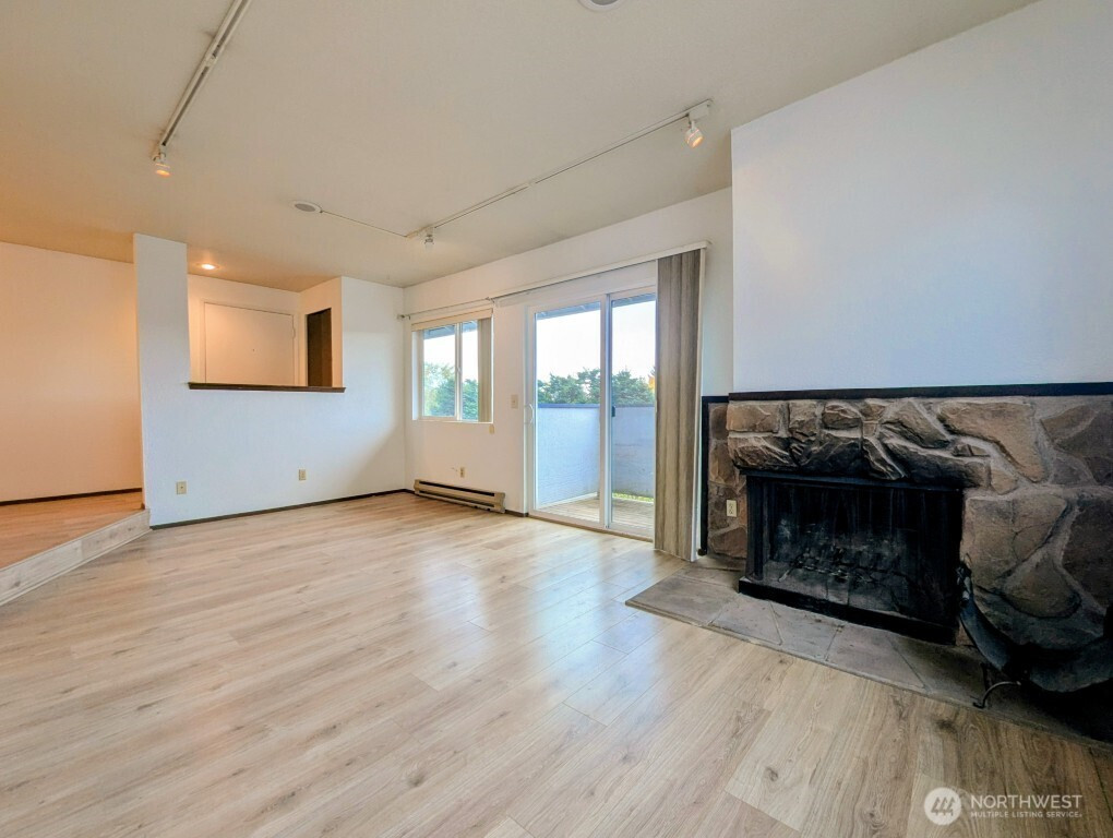 12717 NE 144th Street, Kirkland, WA 98034