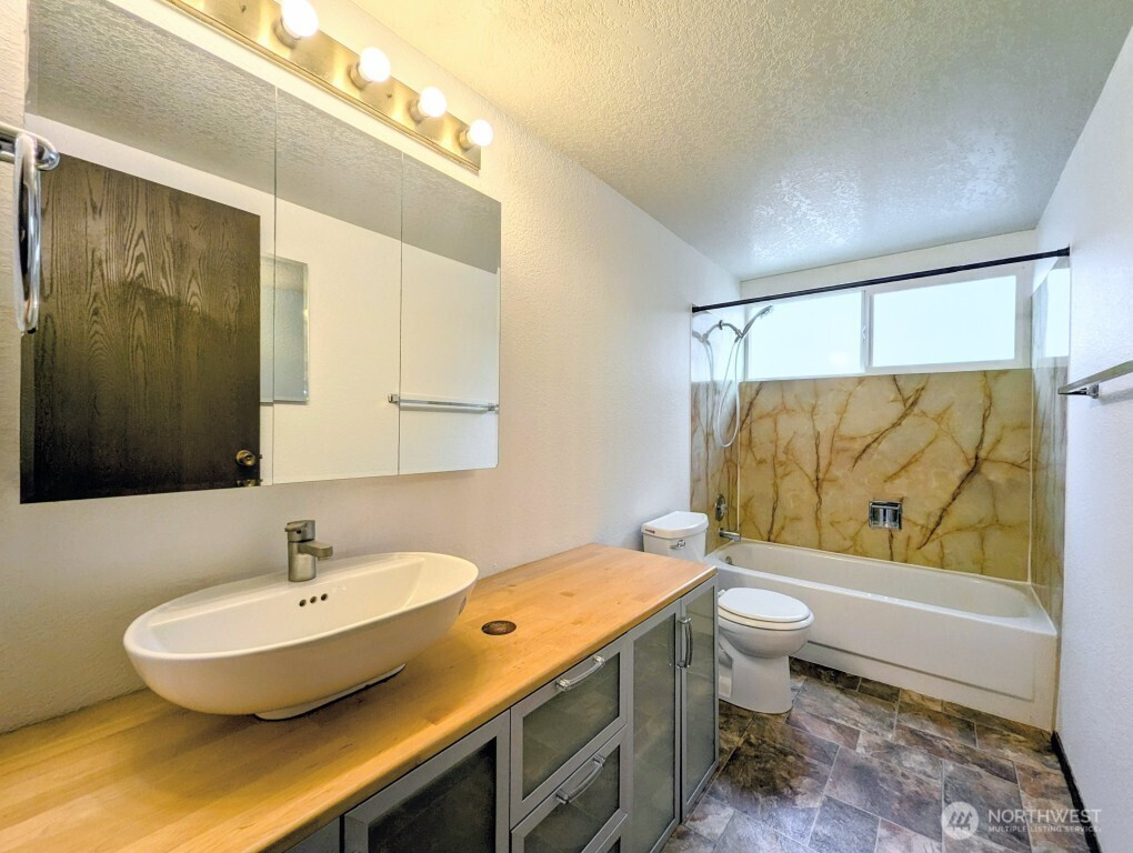 12717 NE 144th Street, Kirkland, WA 98034