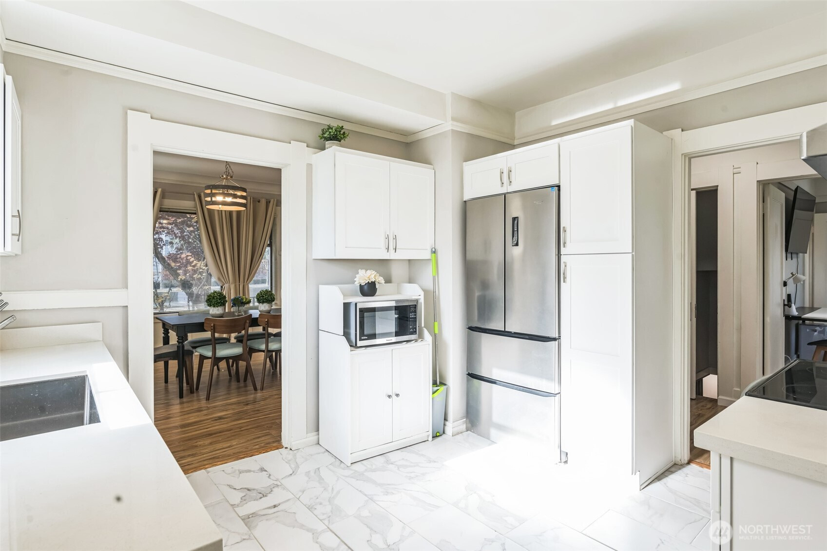 4812 Aurora Avenue, Seattle, WA 98103