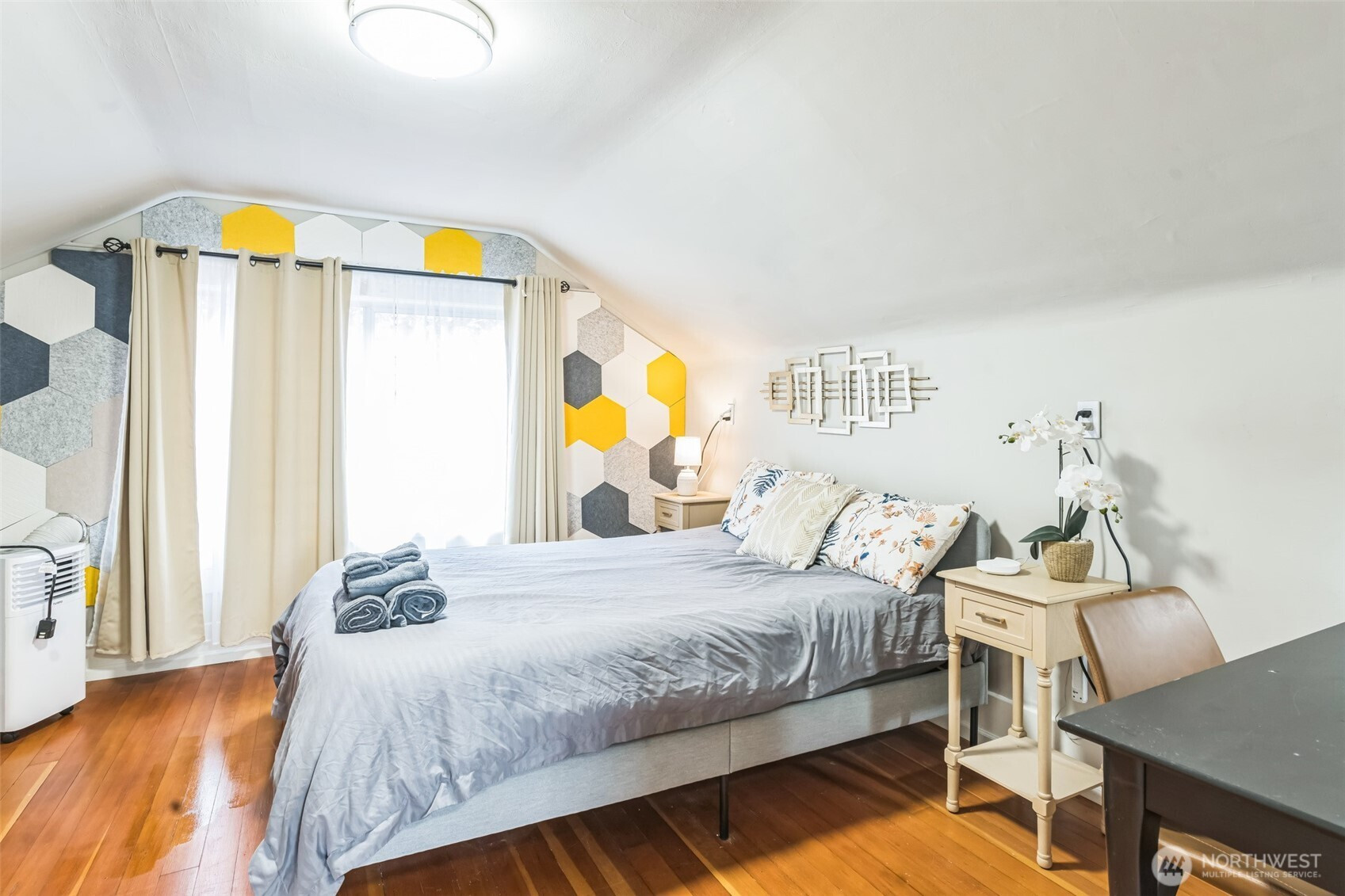 4812 Aurora Avenue, Seattle, WA 98103