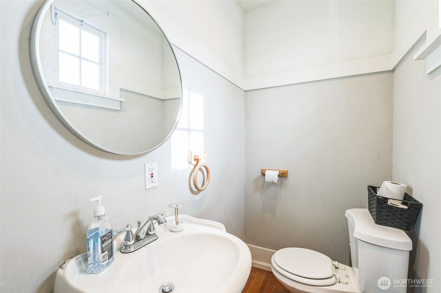 4812 Aurora Avenue, Seattle, WA 98103