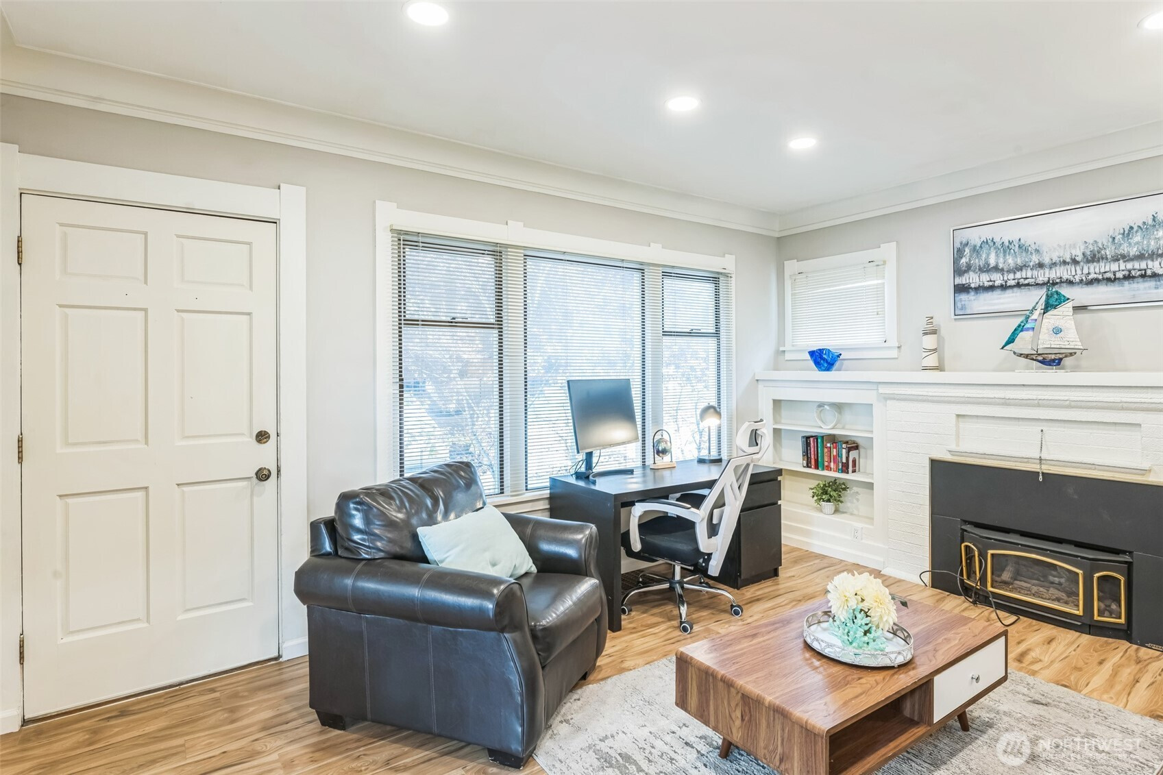 4812 Aurora Avenue, Seattle, WA 98103