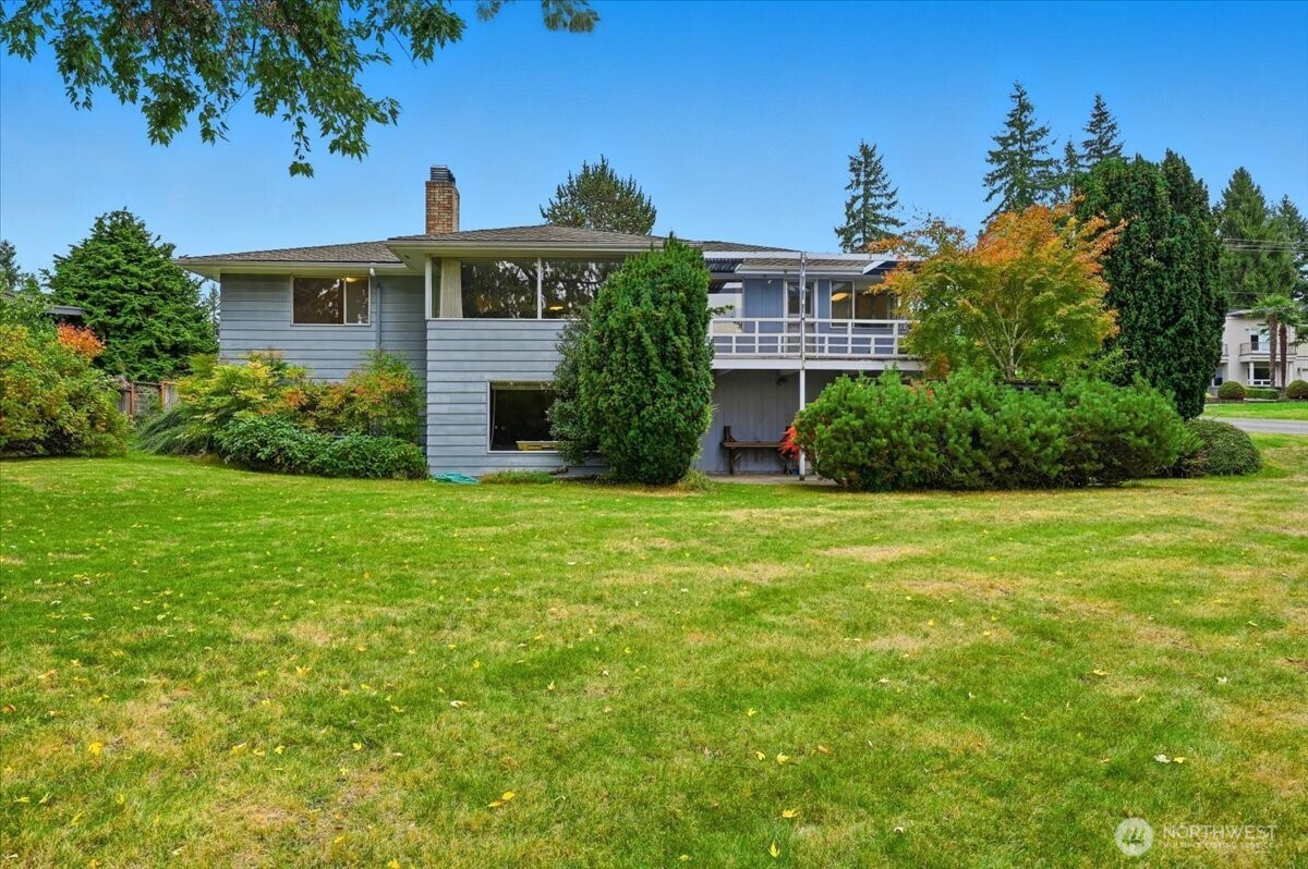 5501 106th Avenue NE, Kirkland, WA 98033