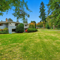 5501 106th Avenue NE, Kirkland, WA 98033