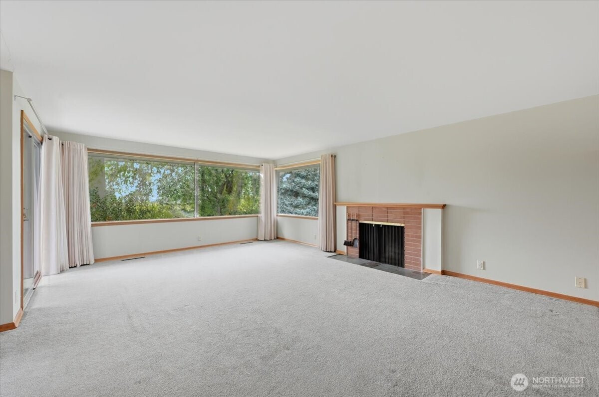 5501 106th Avenue NE, Kirkland, WA 98033