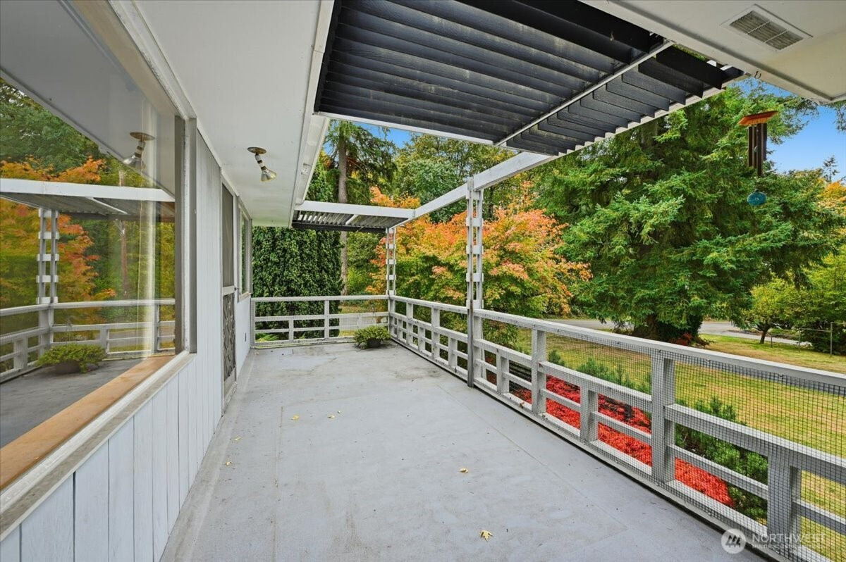 5501 106th Avenue NE, Kirkland, WA 98033