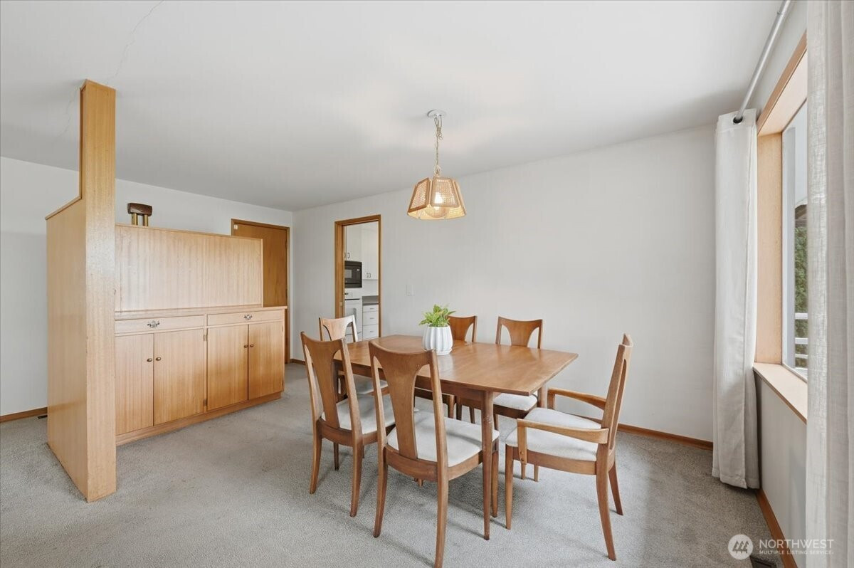 5501 106th Avenue NE, Kirkland, WA 98033